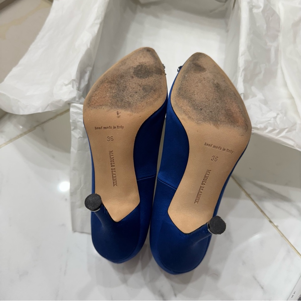Manolo Blahnik 🩶 Hangisi Blue Satin 105 - Picture 6 of 11